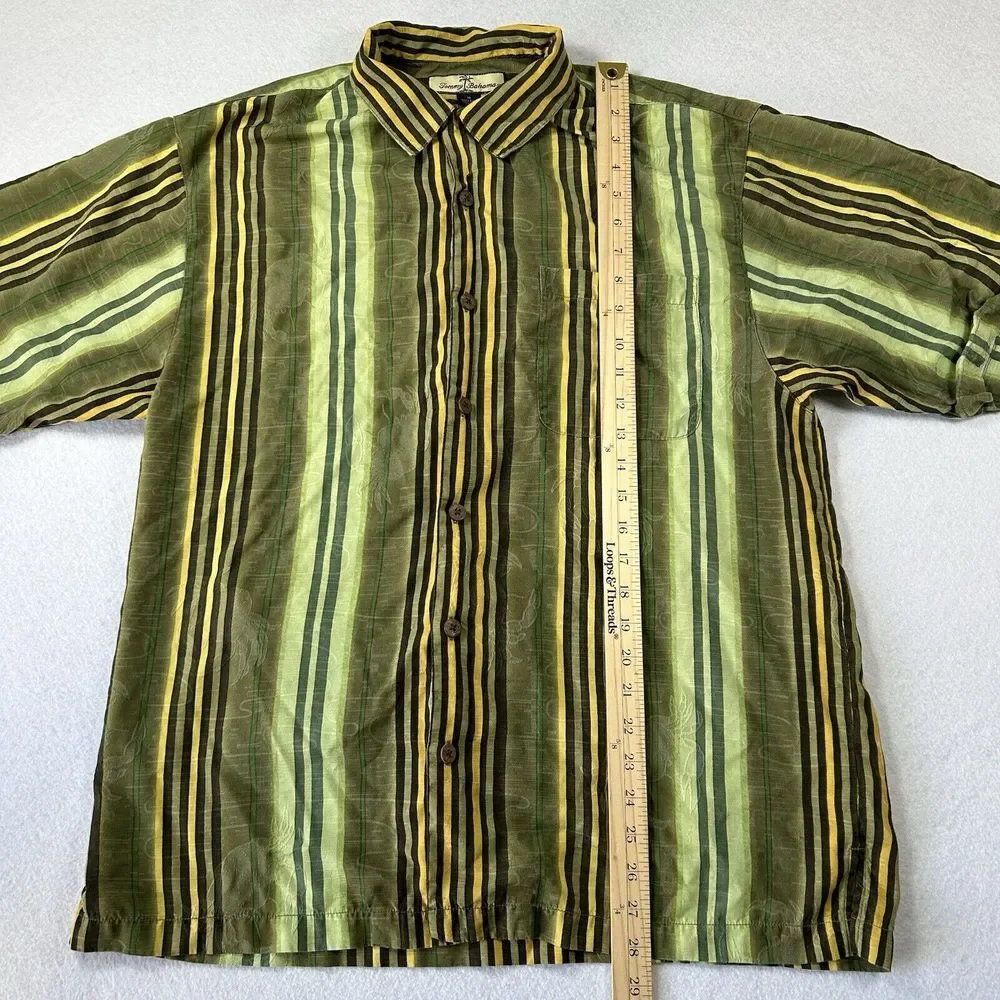 Tommy Bahama Silk Shirt Mens Medium Green Yellow‎ Crab Print Tropical Vacation